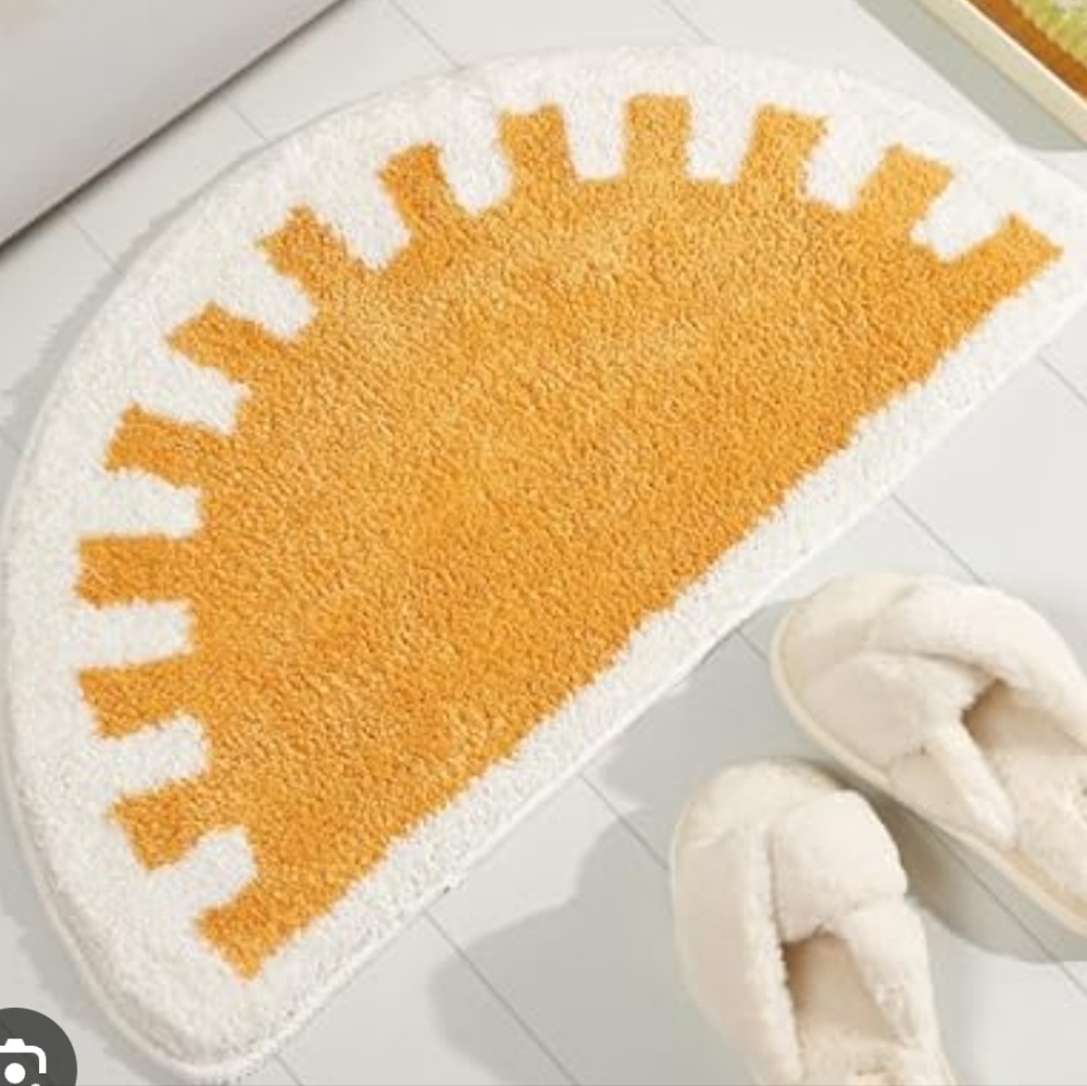 Sugar Studio Sunshine Bath Mat Crescent 20"X28" Excellent Condition